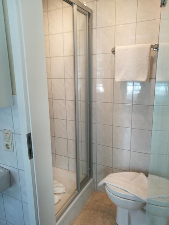 Pension Und Restaurant Reck Aulendorf Exteriör bild