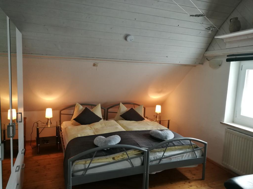 Pension Und Restaurant Reck Aulendorf Exteriör bild