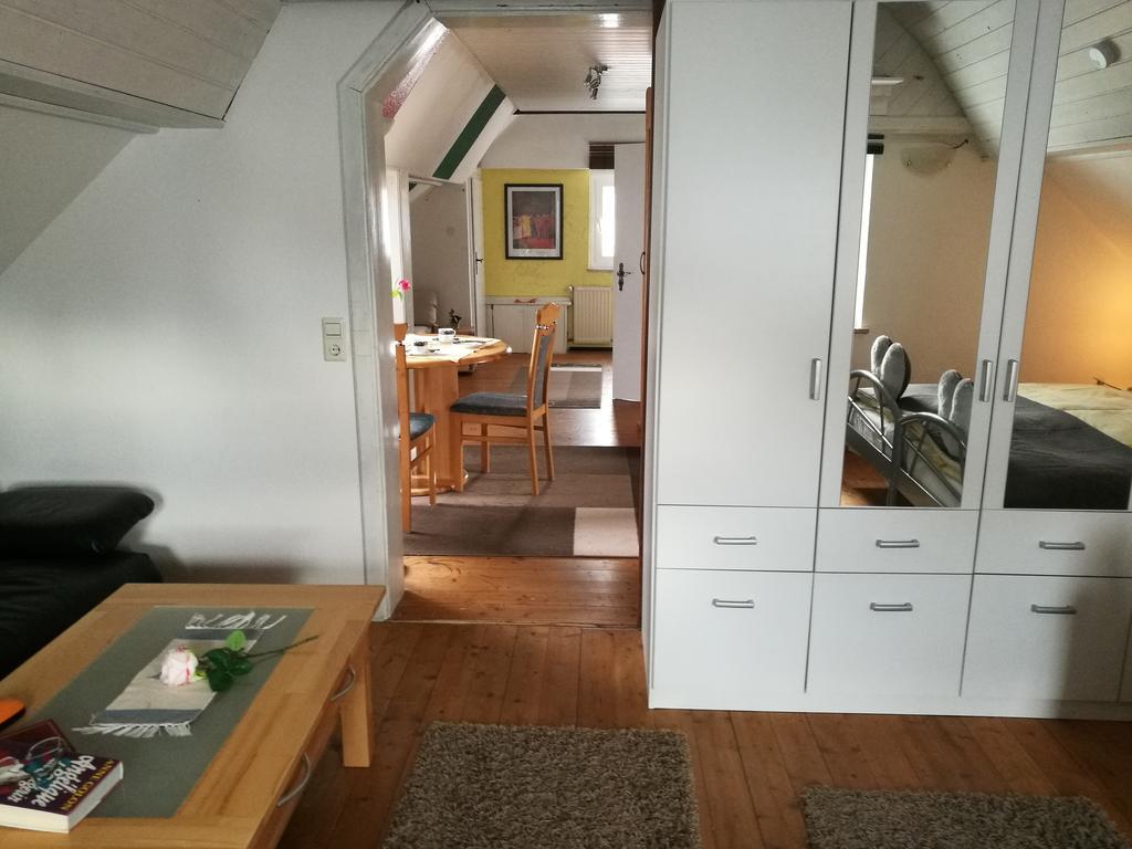 Pension Und Restaurant Reck Aulendorf Exteriör bild