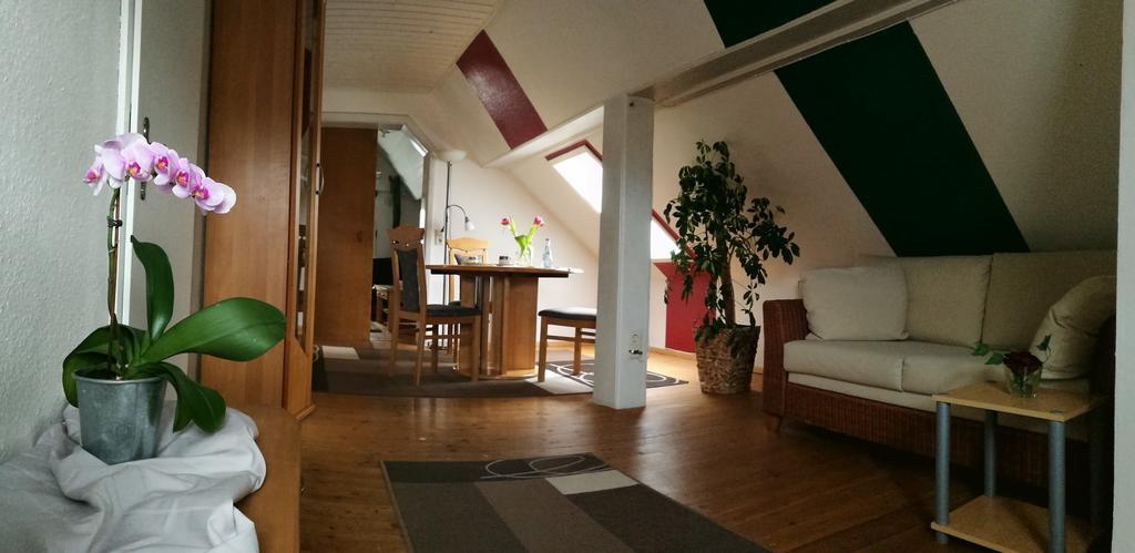 Pension Und Restaurant Reck Aulendorf Exteriör bild