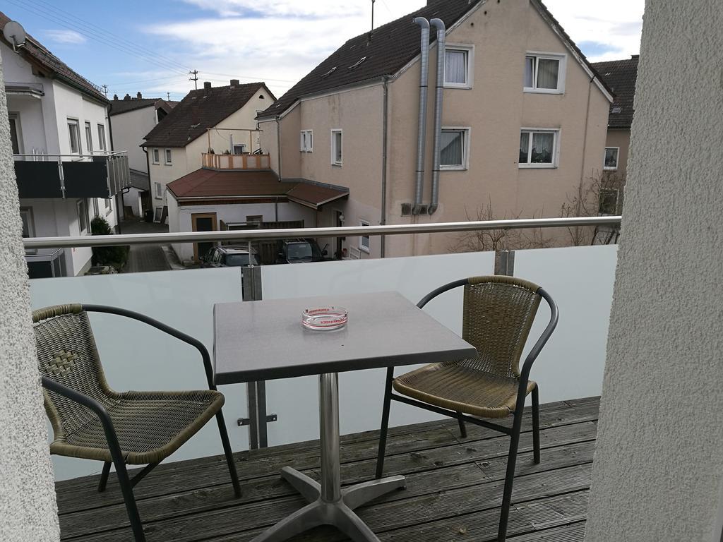 Pension Und Restaurant Reck Aulendorf Exteriör bild