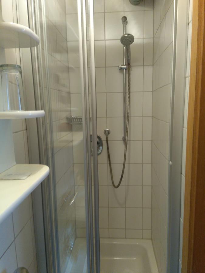 Pension Und Restaurant Reck Aulendorf Exteriör bild