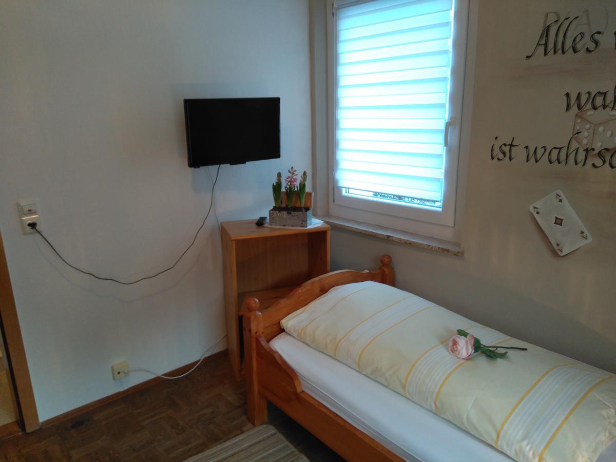 Pension Und Restaurant Reck Aulendorf Exteriör bild