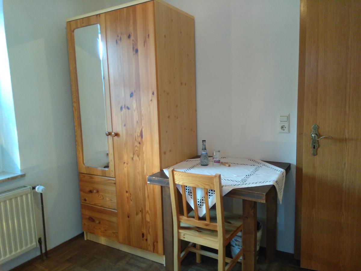Pension Und Restaurant Reck Aulendorf Exteriör bild